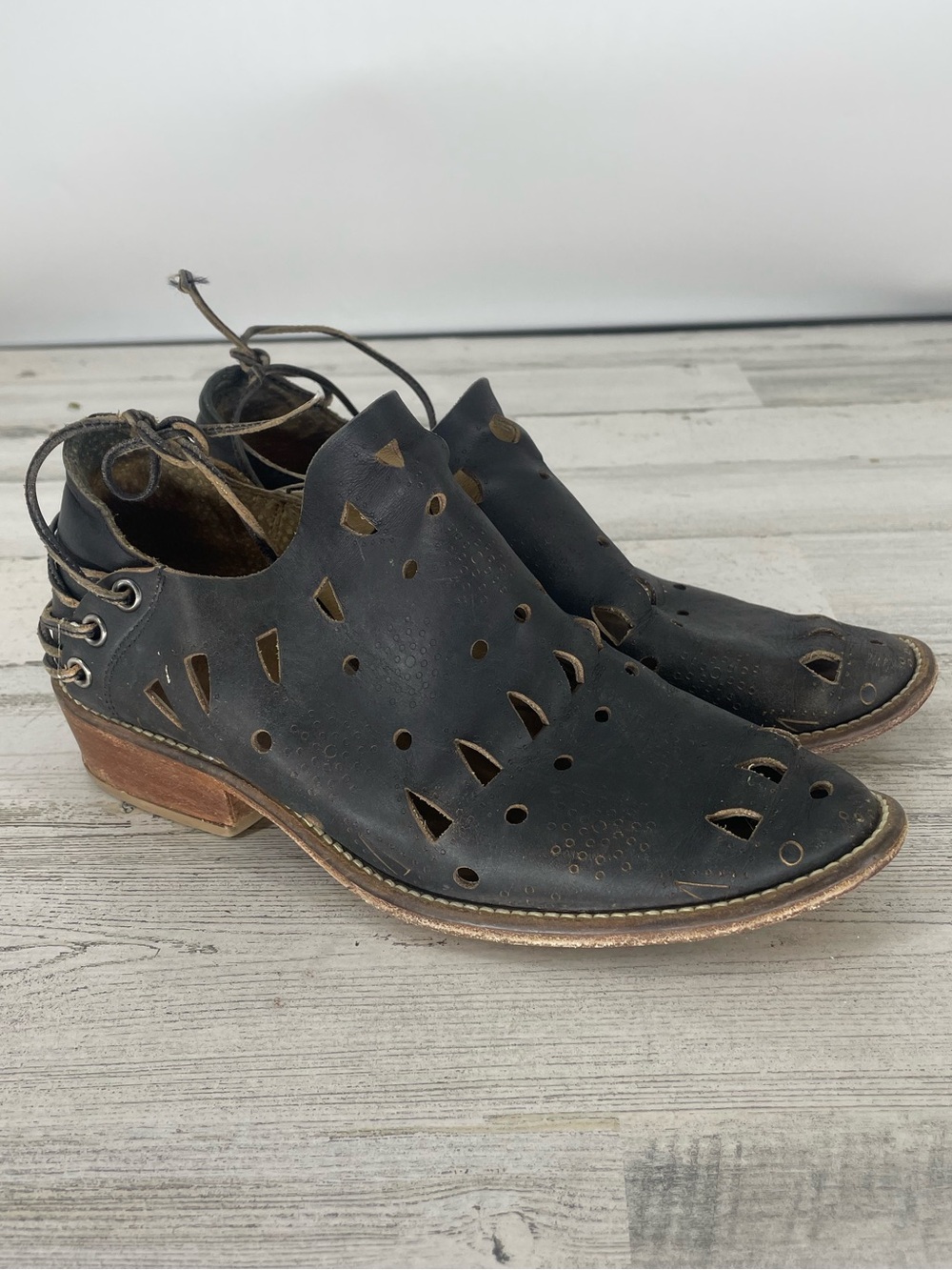 Anthropologie Musse & Cloud Womens Leather Black Bootie Ankle Boots Size 7